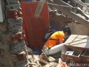 Polisi Selidiki Bahan Baku Petasan yang Meledak di Malang