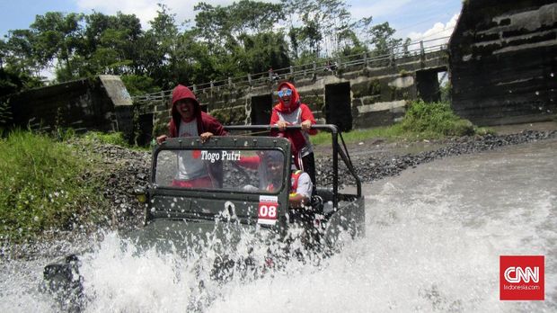 Tips Wisata Keluarga Besar dari 'Kesultanan Cidodol'