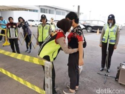 Pascabom, Gereja-gereja di Surabaya Dijaga Banser dan Pesilat