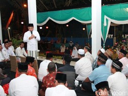 Bupati Anas Ajak Teladani Muhammad Salah Saat Nobar Liga Champion