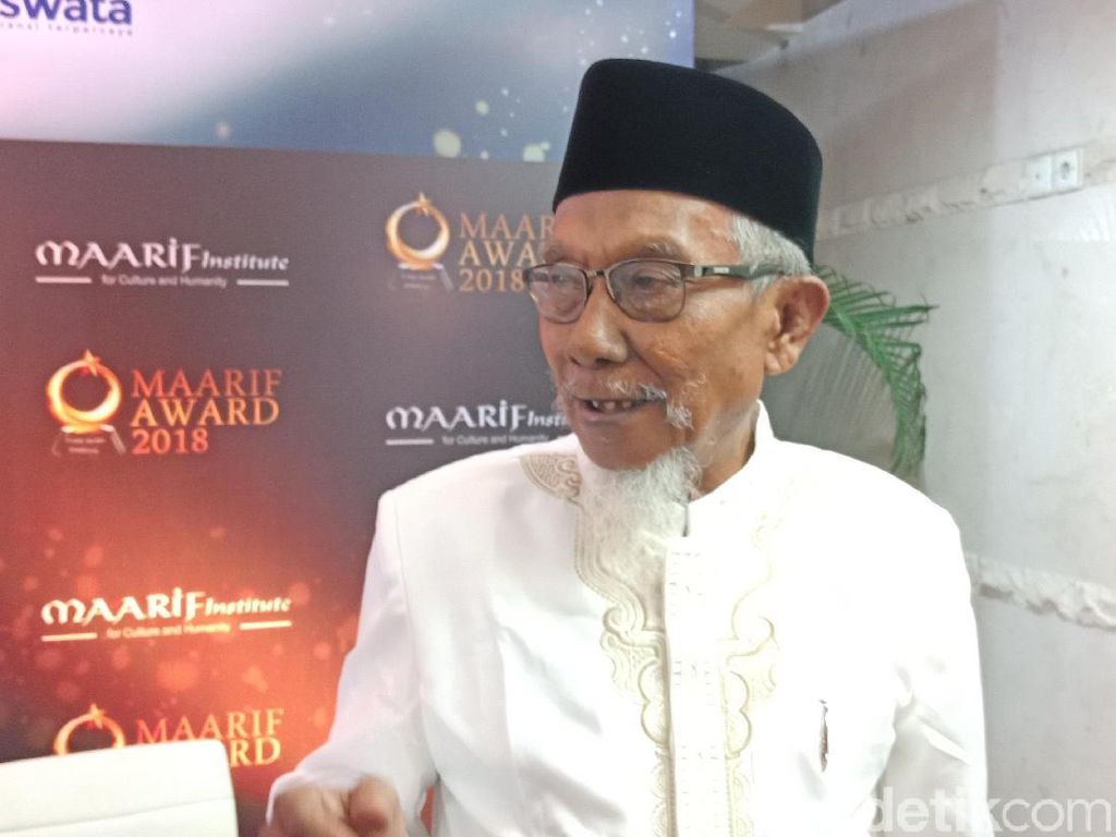 Sosok Abah Rosyid, Penganjur Toleransi dari Maumere Sosok Abah Rosyid, Penganjur Toleransi dari Maumere