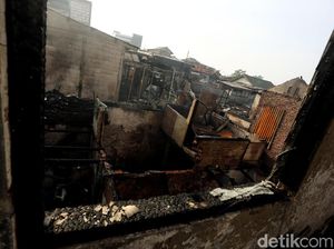 Korban Kebakaran Bidara Cina Berharap Bantuan Bahan Bangunan Korban Kebakaran Bidara Cina Berharap Bantuan Bahan Bangunan