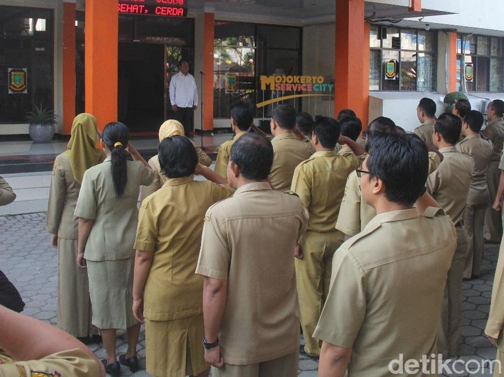 Diungkap Tjahjo, Bagaimana Nasib PNS Berhubungan Sesama Jenis? Diungkap Tjahjo, Bagaimana Nasib PNS Berhubungan Sesama Jenis?