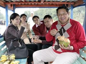 Intip Gaya Kulineran SBY yang Suka Mencicipi Makanan Tradisional