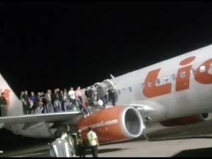 Pengamat: Proses Pelaku Ancaman Bom di Pesawat Sampai Pengadilan! Pengamat: Proses Pelaku Ancaman Bom di Pesawat Sampai Pengadilan!