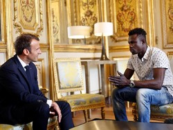 Spider-Man Asal Mali yang Selamatkan Balita Akan Jadi WN Prancis