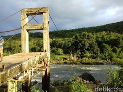 Progres Jembatan Mangkrak Maros: Tali Sling Sudah Dibentangkan