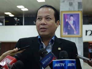 KPK Ungkap Siasat Taufik Kurniawan Terima Suap: Via Connecting Door KPK Ungkap Siasat Taufik Kurniawan Terima Suap: Via Connecting Door