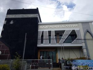 Masjid Kabah di Makassar Jadi Destinasi Wisata Religi Saat Ramadhan Masjid Kabah di Makassar Jadi Destinasi Wisata Religi Saat Ramadhan