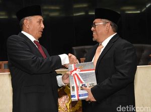 Jelang Pensiun Gubernur Jabar Terima Opini WTP Ketujuh dari BPK Jelang Pensiun Gubernur Jabar Terima Opini WTP Ketujuh dari BPK