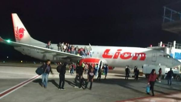 Foto: Paniknya Penumpang Lion Air Akibat Ancaman Bom