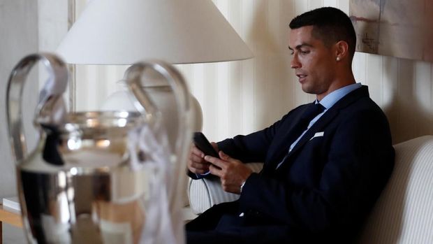 Cristiano Ronaldo sudah memperkuat Real Madrid sejak 2009.
