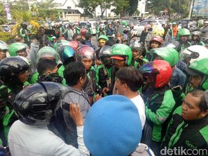 Protes Insentif Murah, Driver Ojol Aksi Pawai Keliling Makassar