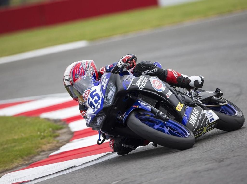 Galang Hendra Menang di Brno, Valentino Rossi Ikut Senang Galang Hendra Menang di Brno, Valentino Rossi Ikut Senang
