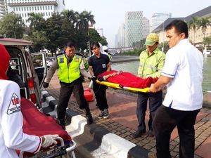 Dinsos Amankan Perempuan yang Hendak Bunuh Diri di Kawasan Monas