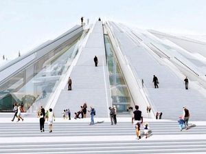 Monumen Komunis Ini Disulap Jadi Milenium Falcon Monumen Komunis Ini Disulap Jadi Milenium Falcon