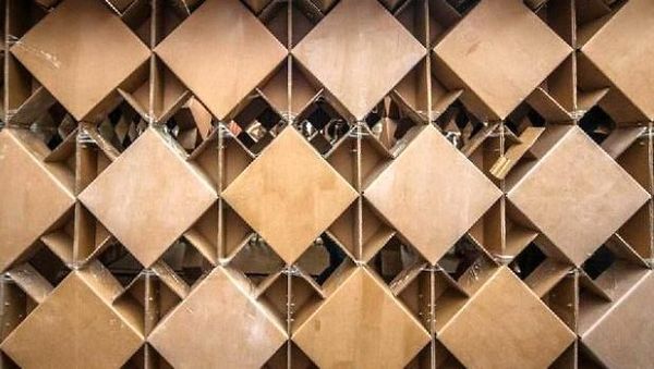 Deretan Rumah Kardus Keren-keren