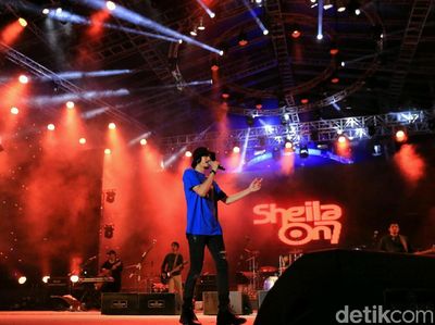 Keseruan Sheila On 7 Manggung di PRJ