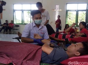 Siasati Stok Darah Turun, PMI Semarang Donor Darah di Gereja