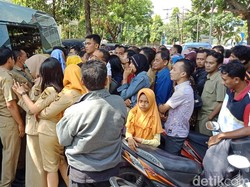 Diwarnai Protes, Penukaran Uang Baru di Pemkot Kediri Dibatalkan