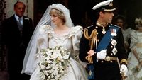 8 Gaya Putri Diana Saat Menikah, Gaunnya Lebih Megah dari Meghan Markle