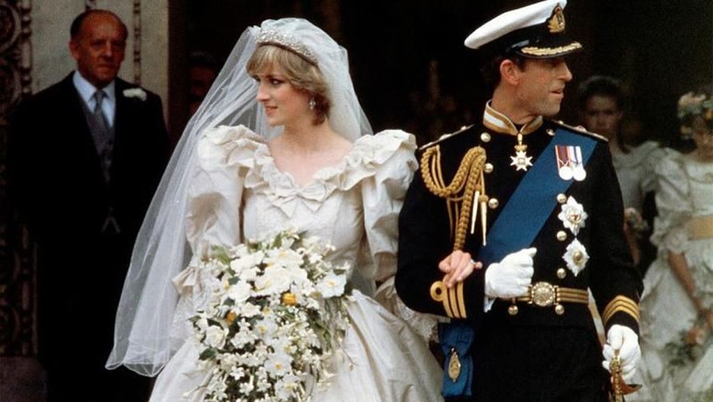 8 Gaya Putri Diana Saat Menikah, Gaunnya Lebih Megah dari Meghan Markle