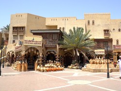 Menelusuri Pasar Tertua Oman di Nizwa