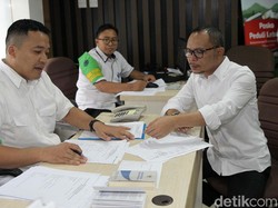 Hanif: Semua Perusahaan Sama, Wajib Bayar THR!