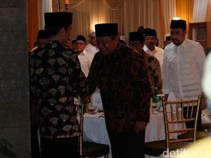 Jokowi-JK Buka Puasa di Rumah Bamsoet