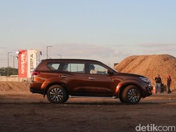 Nissan Tak Jual Pesaing Pajero Sport dan Fortuner di Jepang