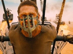 Banyak Keganjilan, 10 Film Hollywood Ini Konon Dikutuk