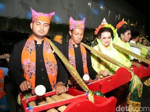 Saat Mahasiswa Asing Ramaikan Festival Patrol Banyuwangi