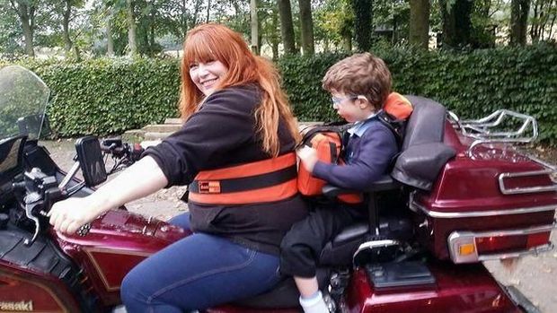 Kisah Ibu Adopsi Anak dengan Penyakit yang Tak Bisa Disembuhkan