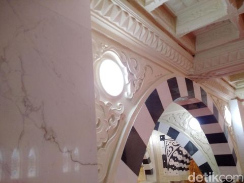 Melihat Desain Masjid Megah yang Dibangun Suciati di Sleman