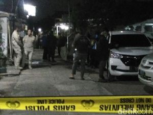 Tiga Terduga Teroris di Probolinggo Diamankan, Salah Satunya PNS Tiga Terduga Teroris di Probolinggo Diamankan, Salah Satunya PNS