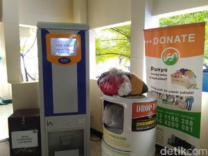 Ini Bentuk ATM yang Keluarkan Beras di Masjid Raya Bintaro