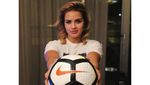 Pesona Rebeca Tavares, Wags Baru Liverpool