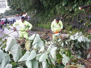 Hujan Guyur Berjam-jam, Banjir dan Longsor Landa Ambon
