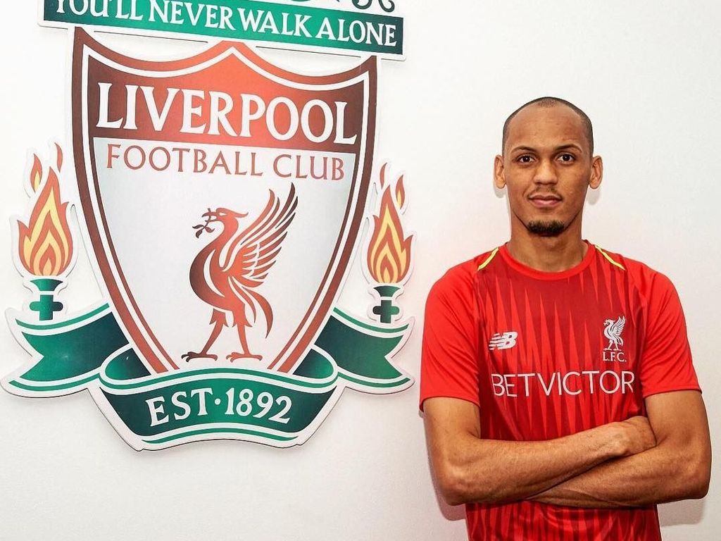 Fabinho Tak Pernah Terima Tawaran dari MU Fabinho Tak Pernah Terima Tawaran dari MU