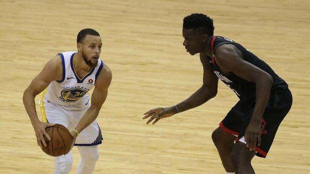 Stephen Curry mencetak 27 poin di gim ketujuh melawan Rockets.