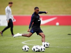 Tato Senapannya jadi Kontroversi, Ini Penjelasan Sterling