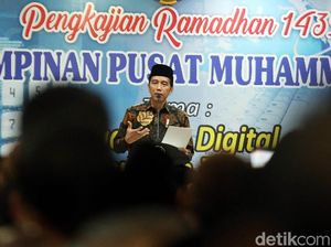 Jokowi Ingatkan Bahaya Medsos Disusupi Kepentingan Politik