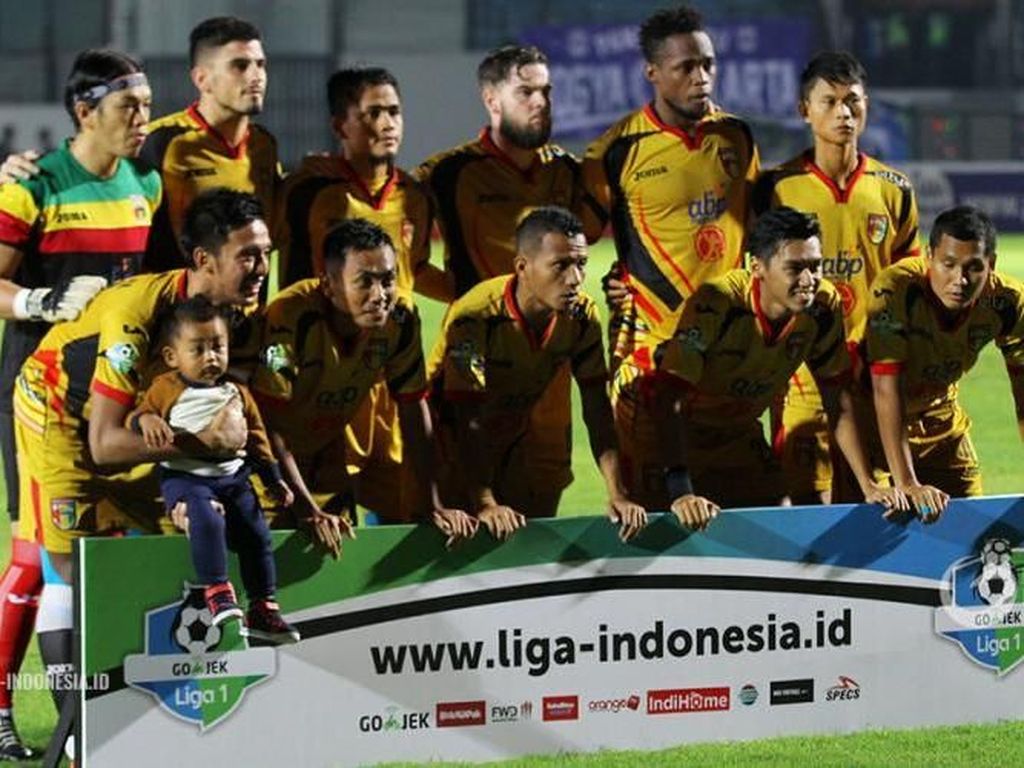 Tunggakan Gaji Pemain Mitra Kukar Hampir Rp 1 M Tunggakan Gaji Pemain Mitra Kukar Hampir Rp 1 M
