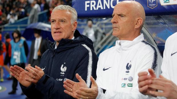 Didier Deschamps kapten timnas Prancis di Piala Dunia 1998.