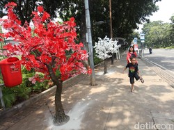 Dinas Kehutanan DKI Bantah Anggaran Pohon Imitasi Rp 8 M