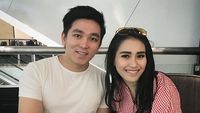 Dokter Ganteng yang Dekati Ayu Ting Ting, Vanessa Angel Gandeng Pacar