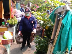Tim Labfor Olah TKP Kebakaran Rumah Kos yang Tewaskan 8 Penghuni