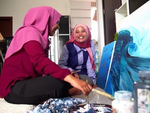 Belajar dari Insha, Muslimah Maldives yang Semangat Berkarya Belajar dari Insha, Muslimah Maldives yang Semangat Berkarya