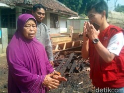 Selamatkan Tetangga, Aisyah Curhat Jari Cucu Diamputasi