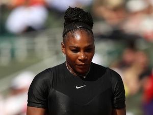 Foto: Tampil Beda, Serena Williams Pakai Kostum Black Panther saat Tanding Foto: Tampil Beda, Serena Williams Pakai Kostum Black Panther saat Tanding
